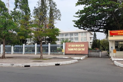 Cần Thơ: Cán bộ không hoàn thành nhiệm vụ nếu kém công nghệ thông tin