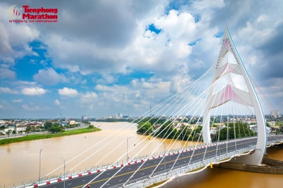 Tiền Phong Marathon 2025: Cuộc đua đầy tự hào trên vùng đất thiêng Quảng Trị