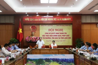 Quang cảnh hội nghị,
