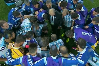 RADIO WORLD CUP tối 10/7: Khi Messi 'cướp diễn đàn' của HLV