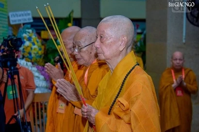 Tưởng niệm 100 năm ngày sinh người sáng lập hệ phái Khất sĩ - Tổ sư Minh Đăng Quang