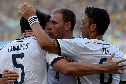 Pháp – Đức (0-1): Gà mà không gáy thì... về