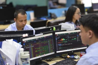 Chiến sự Trung Đông có tiếp tục 'phủ bóng' chứng khoán tuần tới?