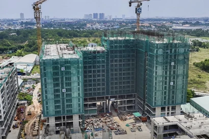 Làm sao người thu nhập thấp mua nhà khi lãi suất tăng cao?