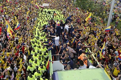 [VIDEO]: Biển người chào đón những 'người hùng' Colombia