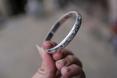 Ghé thăm trạm đúc bạc cổ hàng trăm năm trên cao nguyên đá Hà Giang