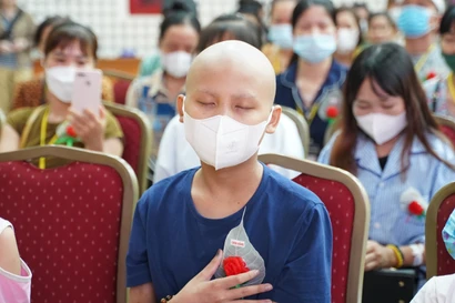 Lễ Vu Lan tại Viện Huyết học - Truyền máu Trung ương: Tiếp thêm nghị lực để chiến thắng bệnh tật