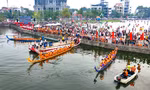 Nghẹt thở giải bơi chải tại lễ hội Đền Hùng