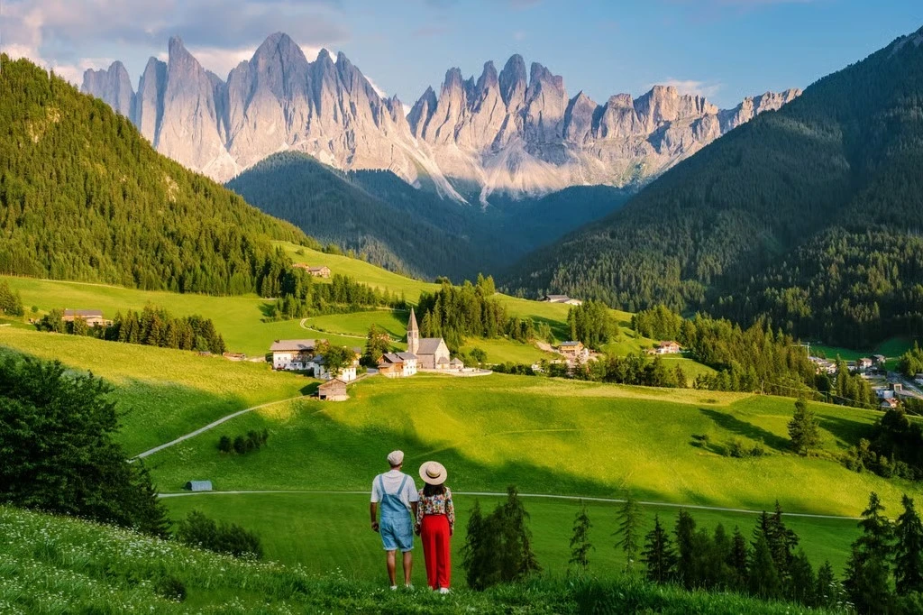 Santa Maddalena: Thiên Đường Du Lịch Ý Bị 'Cơn Bão' Instagram Đe Dọa