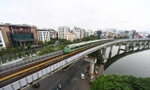 Cat Linh-Ha Dong-Eisenbahn wird inspiziert