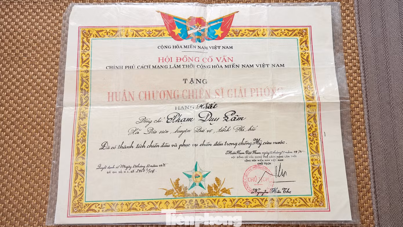 tp-c_chatgpt-image-12-00-40-22-thg-8-2026.png