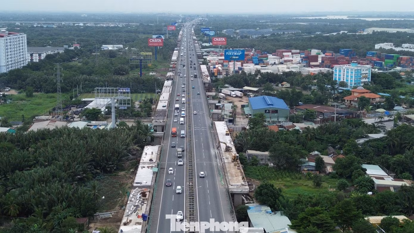 Cao tốc TPHCM - Long Thành - Dầu Giây chiều 1/9.
