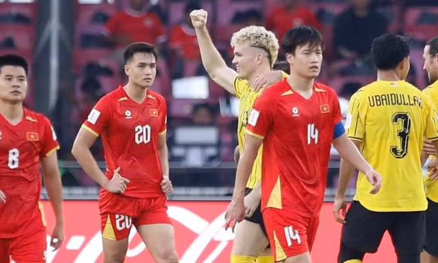 Thua ĐT Malaysia, vì sao ĐT Việt Nam bị trừ nhiều điểm hơn 2 trận thắng cộng lại?