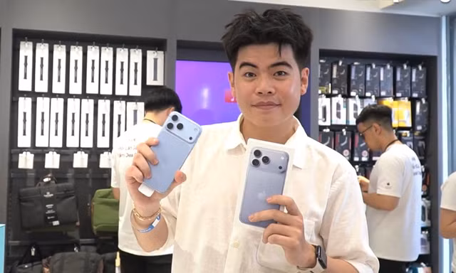 Người mua máy iPhone 18 Pro và 18 Pro Max ở Việt Nam