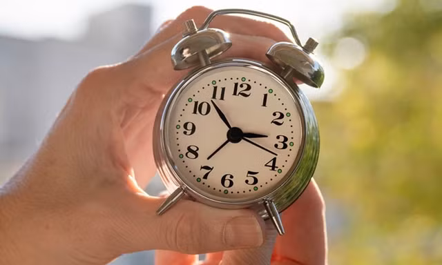 Thực hư tin tháng 2/2026 là sự kiện “823 năm mới có một lần”, có ngày 25 giờ?