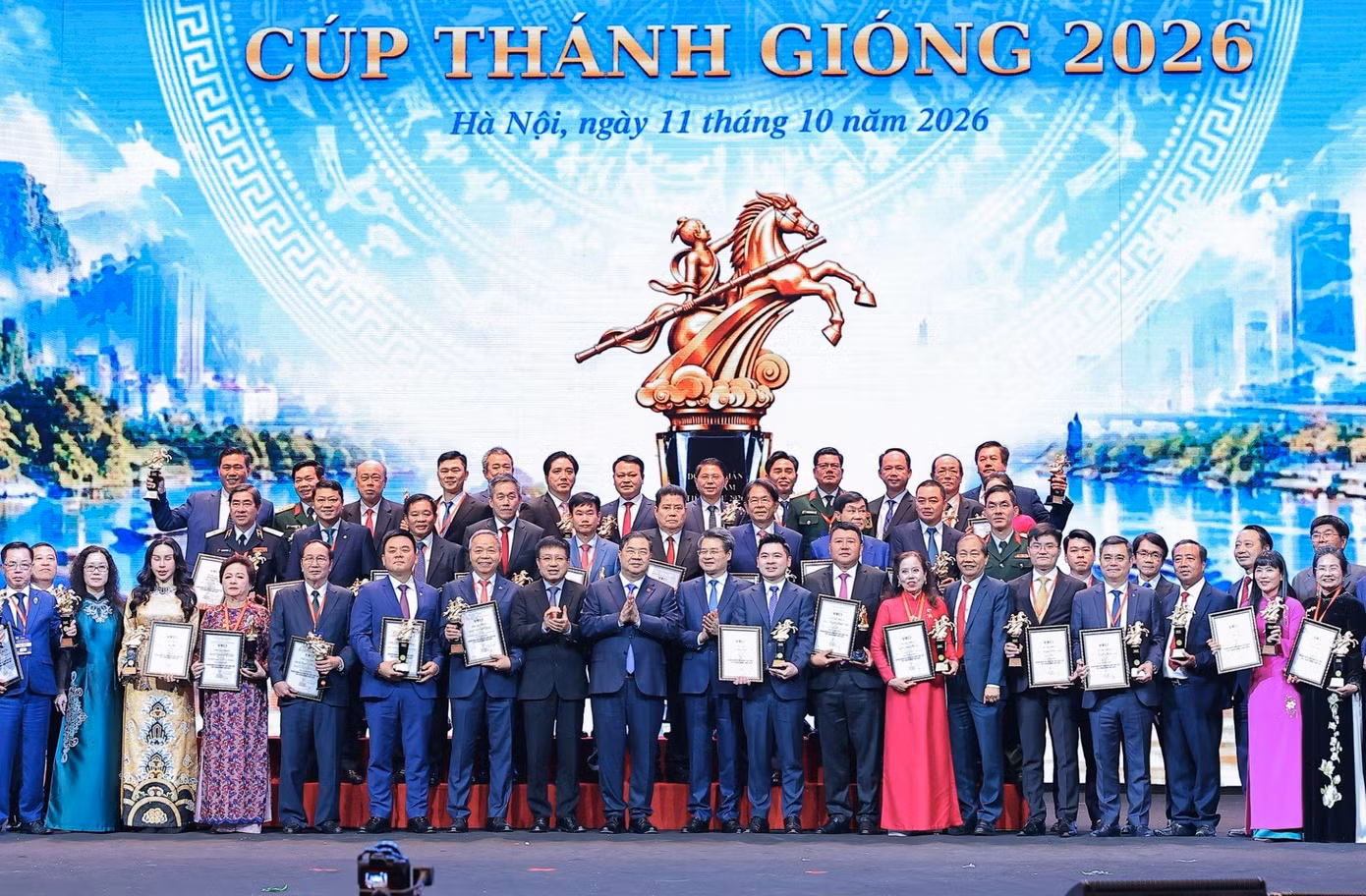 Phó Chủ tịch T&T Group Đỗ Vinh Quang được vinh danh Doanh nhân Việt Nam tiêu biểu - Cúp Thánh Gióng 2026 ảnh 3