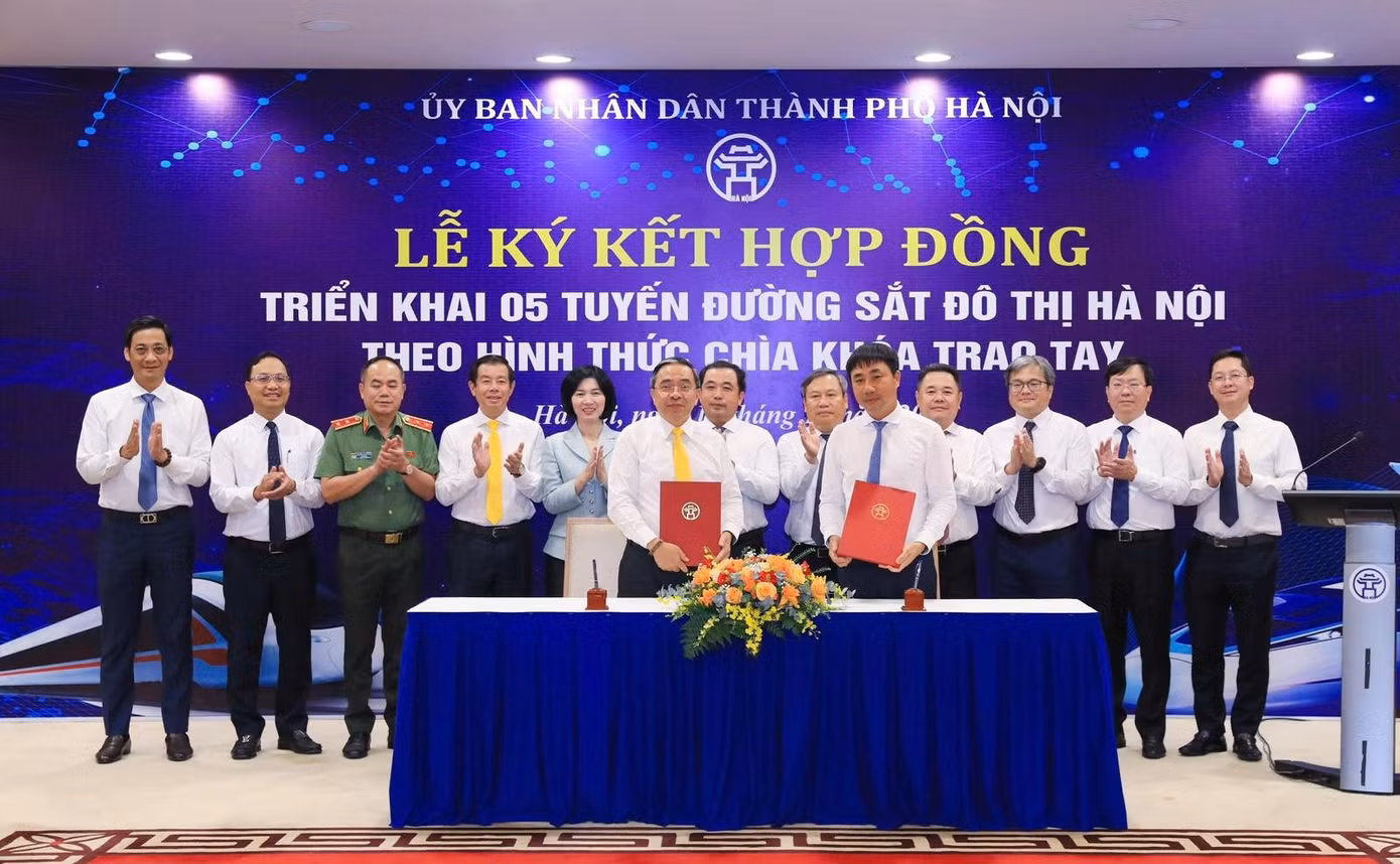 Thành phố Hà Nội và liên danh Vinhomes - SGC chính thức ký kết hợp đồng tổng thầu 5 tuyến đường sắt đô thị theo hình thức chìa khóa trao tay