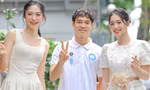 Hoa hậu Hà Trúc Linh, Á hậu Châu Anh, Vân Nhi rạng rỡ bên cầu thủ Quang Hải, Văn Toàn