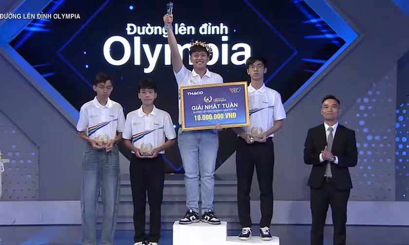 Nam sinh Khánh Hòa tăng tốc ấn tượng, giành vòng nguyệt quế Tuần Olympia 26