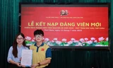Sinh viên tình nguyện vinh dự được kết nạp Đảng tại đặc khu Thổ Châu