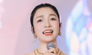 Phạm Thu Hà và 40 nghệ sĩ hát nhạc dành cho lễ tình nhân