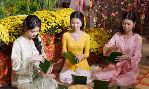 Hơn 20 hoa hậu, á hậu gói 1.000 bánh chưng, hỗ trợ 1,3 tỷ đồng cho hoàn cảnh khó khăn