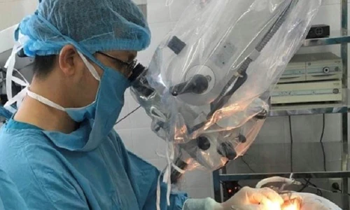 Việt Nam thí điểm phương pháp điều trị điếc hiện đại nhất thế giới