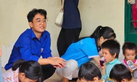 Dấu ấn của nam sinh Kinh tế trong công tác Đoàn và nghiên cứu khoa học