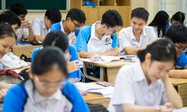 UNLOCK THE IELTS 2025 'cập bến' trường THPT Cầu Giấy (Hà Nội), đề thi được thí sinh đánh giá cao