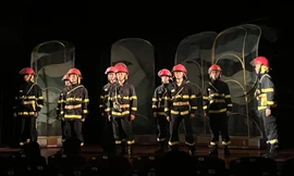 ‘Ngược chiều bình an’: Vở kịch tri ân những người lính cứu hỏa