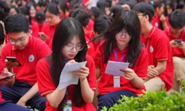 Học sinh trường THPT Mỹ Đình 'mở khóa' bản lĩnh tiếng Anh cùng 'UNLOCK THE IELTS 2025'