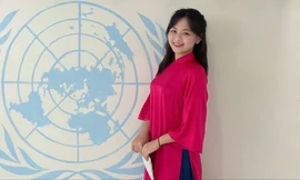 Lớn lên với ước mơ đứng dưới ánh đèn sân khấu, nữ sinh Học viện Ngoại giao quyết tâm theo đuổi đam mê