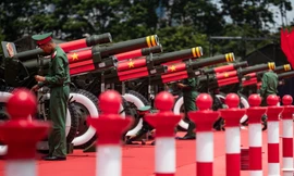 Cận cảnh 15 khẩu đại bác tại sân vận động Mỹ Đình, sẵn sàng cho đại lễ A80