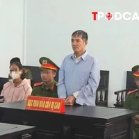 NÓNG 26/8: Tội ác gây phẫn nộ của kẻ dở trò đồi bại với bé gái gần 3 tuổi