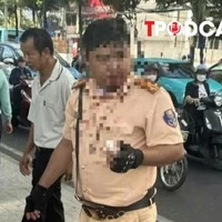 NÓNG 8/8: Phân định pháp lý vụ một trung tá CSGT bị thanh niên người Nga tấn công