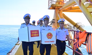 Vùng 2 Hải quân bỏ phiếu bầu cử sớm