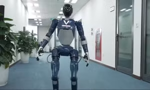 Robot AI tạo điểm nhấn tại sự kiện Lễ trao Giải chuyển đổi số Việt Nam 2025