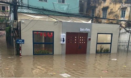 Quán cà phê đóng cửa sau 1 năm vì điều không ai ngờ tới