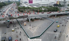 Rào chắn tại nút giao Cổ Linh để phục vụ dự án thi công hầm chui