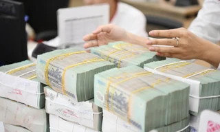 Dành nguồn để thực hiện điều chỉnh tiền lương, lương hưu, phụ cấp