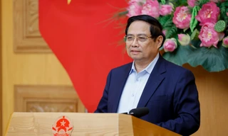 Thủ tướng: Không để thiếu xăng dầu, thiếu điện, phấn đấu tự chủ về năng lượng