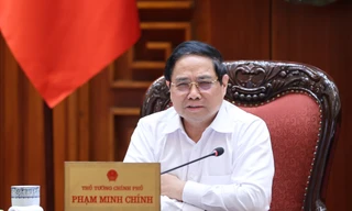 Thủ tướng: Điều hành giá xăng dầu linh hoạt, đẩy nhanh triển khai xăng sinh học