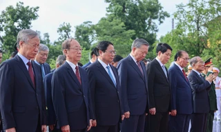 Lãnh đạo Đảng, Nhà nước dâng hương tưởng niệm các Anh hùng liệt sĩ