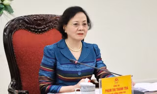Bộ Nội vụ đang rà soát biên chế, tham mưu chính sách tiền lương, phụ cấp