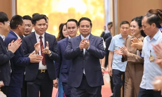 Thủ tướng: Tăng trưởng 2 con số là 'mệnh lệnh của non sông'