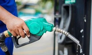 Các loại thuế xăng, dầu và nhiên liệu bay giảm còn 0 đồng 