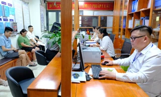 Bộ Nội vụ sẽ quy định tiêu chuẩn chức danh công chức lãnh đạo, quản lý