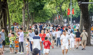 Nghỉ Lễ Giỗ tổ Hùng Vương và 30/4 - 1/5: Có nên hoán đổi làm việc để nghỉ liên tiếp 9 ngày?