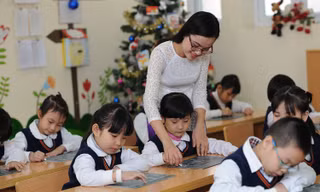 Bộ Nội vụ đề nghị các địa phương tuyển dụng ngay số biên chế giáo viên đã được bổ sung