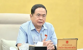 Chủ tịch Quốc hội: Miễn học phí là ‘một quyết định lịch sử chưa từng có’